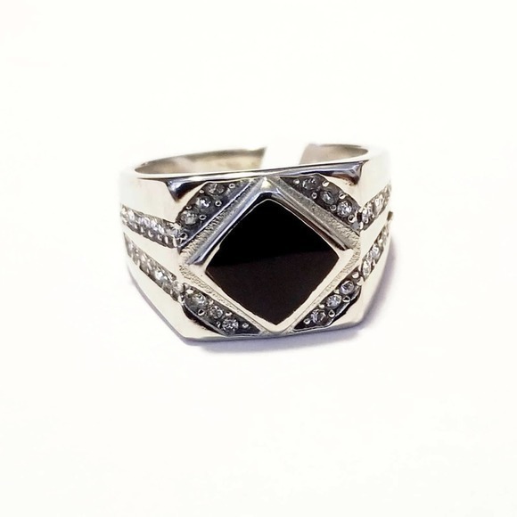 New stainless steel ring with CZs‎ size 13 - Picture 2 of 5